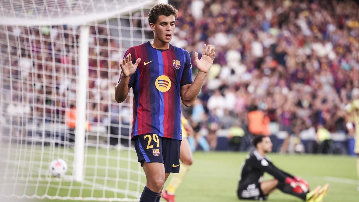 Góc Nhìn 3WIN: Mundo Deportivo: Barca chọn hai con đường trưởng thành khác nhau cho